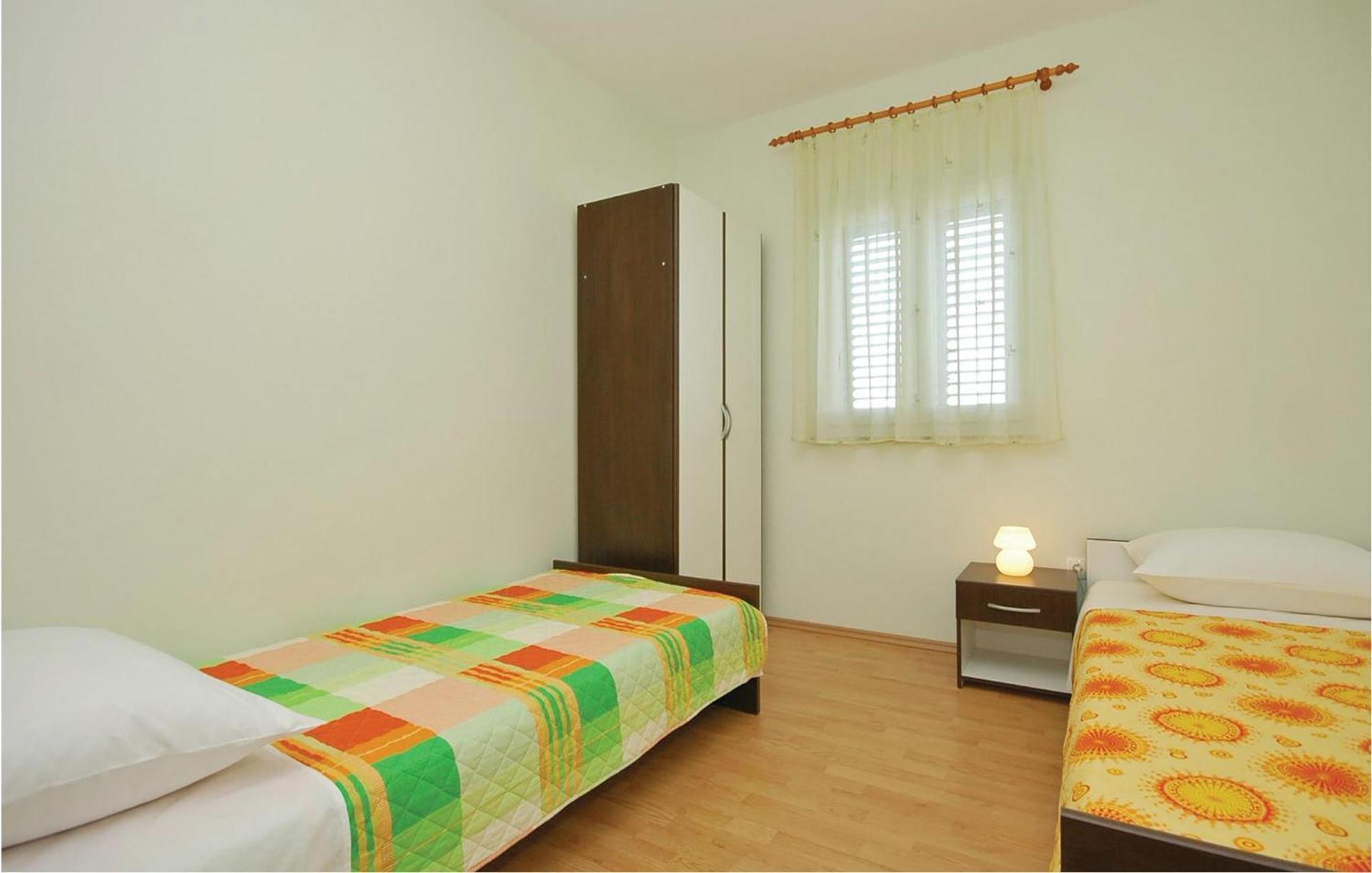 Cozy Apartment In Posedarje With House Sea View المظهر الخارجي الصورة