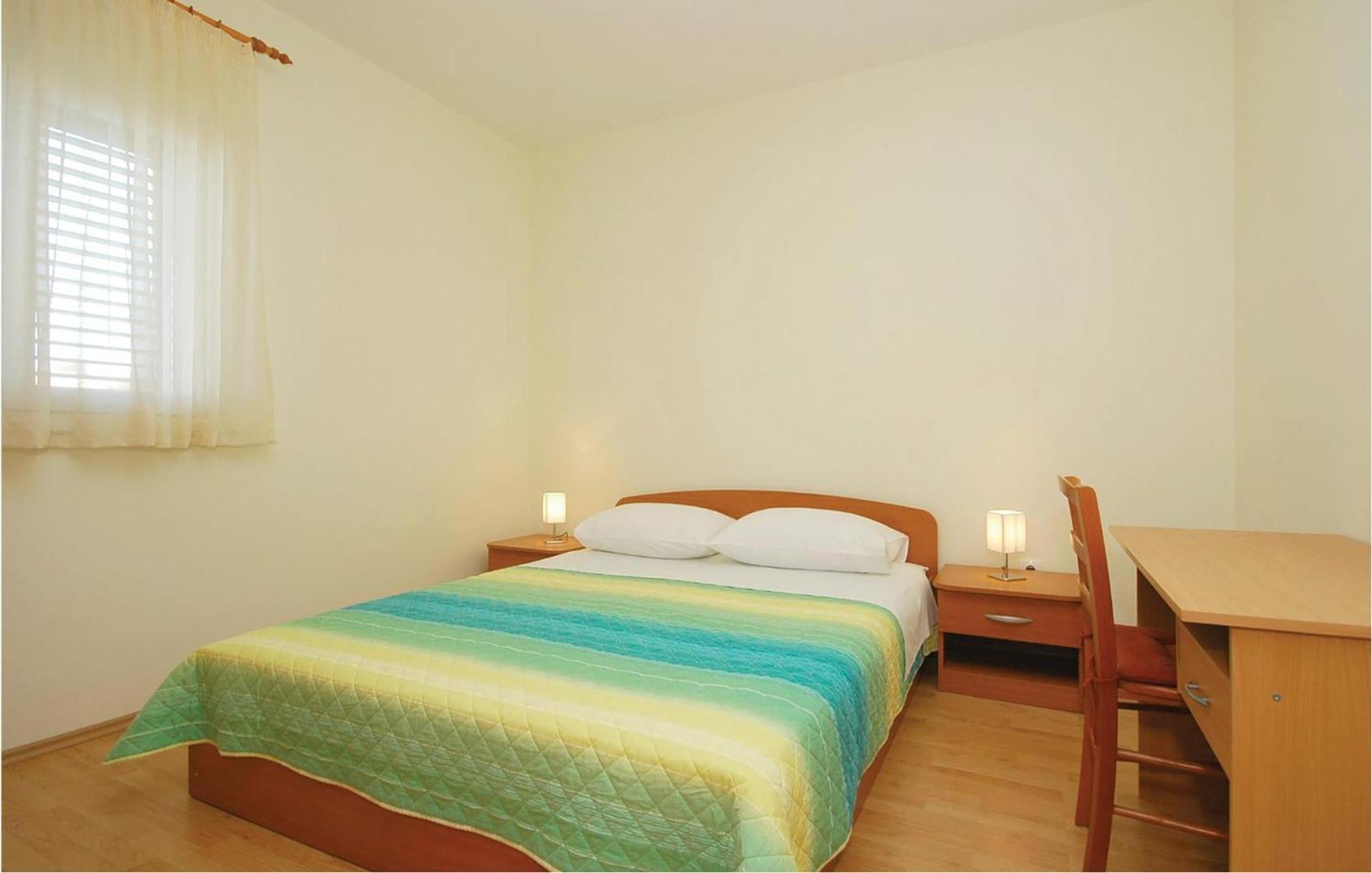 Cozy Apartment In Posedarje With House Sea View المظهر الخارجي الصورة