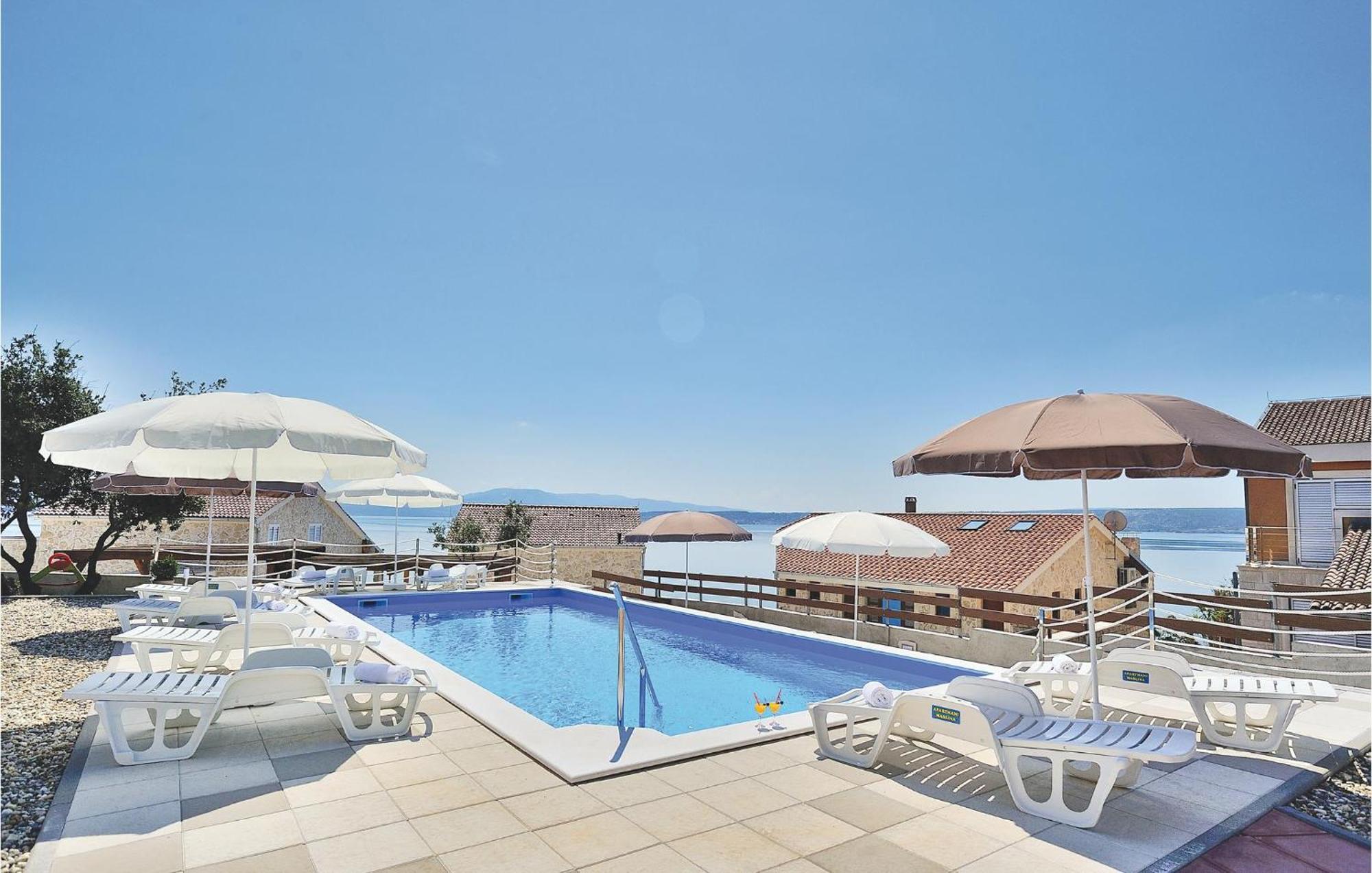 Cozy Apartment In Posedarje With House Sea View المظهر الخارجي الصورة